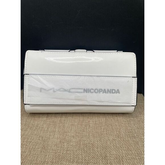 New MAC Nicopanda Brush Bag 3 brush kit 461 536 531 Limited Edition Panda - Picture 4 of 13